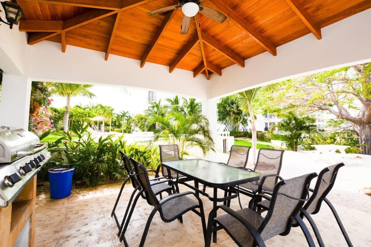 Exquisitely Decorated 5Th-Floor Aerie With Views Of Two Bays In Flamingo Villa Playa Flamingo Exterior photo